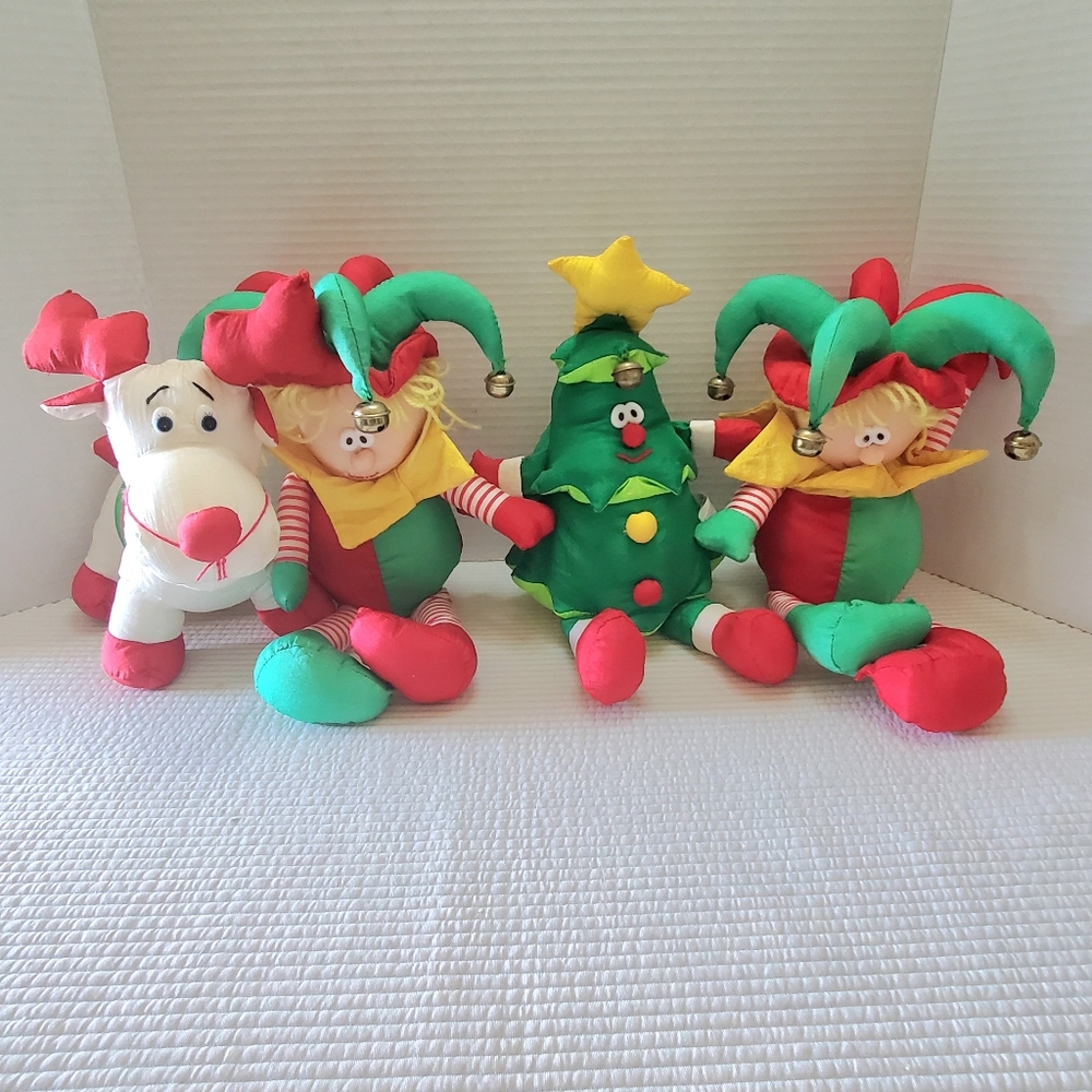 Jingle Bells Christmas Plush White Rose 11"-12" Vintage Reindeer Elf Tree 1990s
